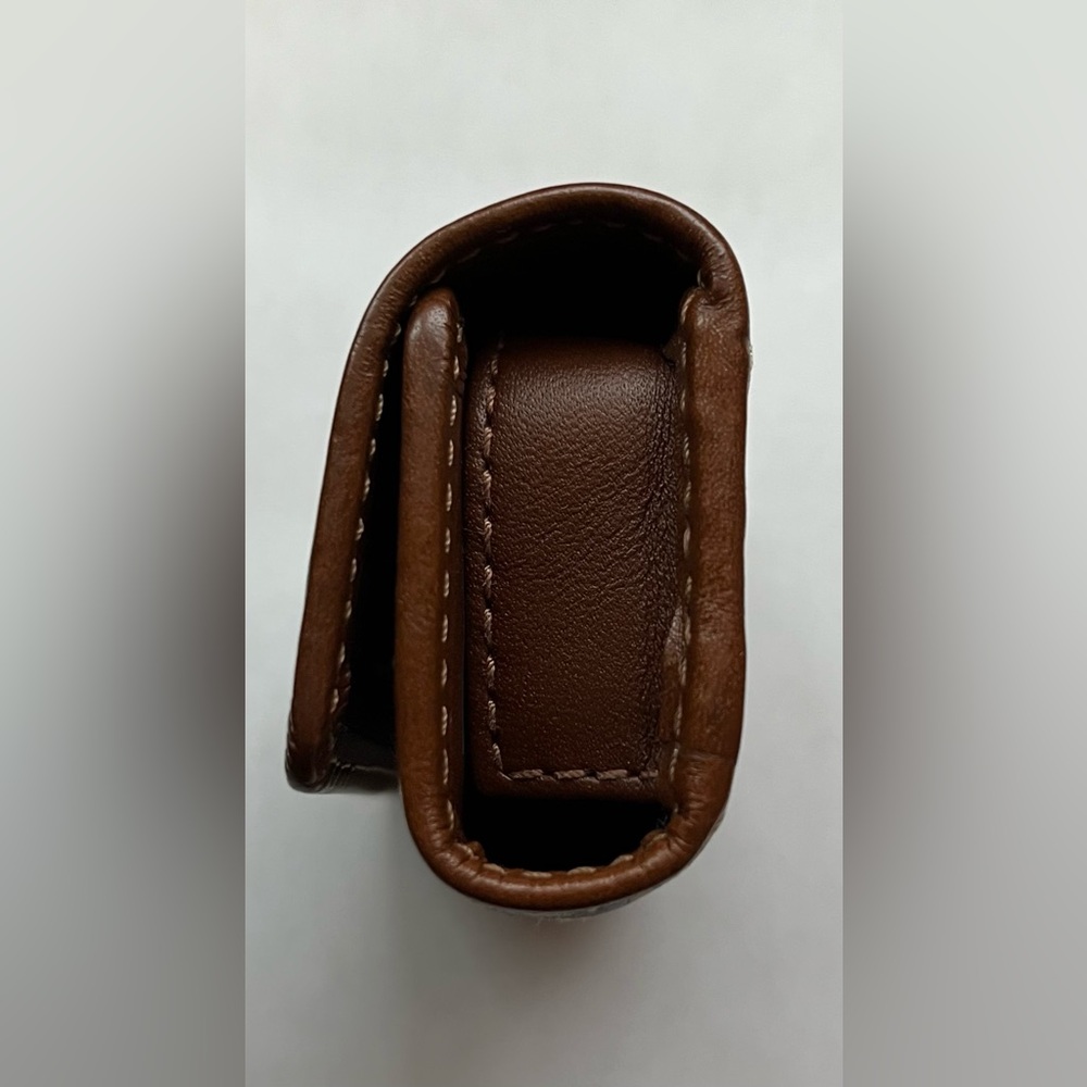 Brand New Without tags Coach Contact Case - Picture 3 of 5